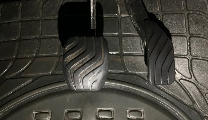 2017 Renault Kwid CLIMBER 1.0 AMT, Petrol, Automatic, 41,612 km, Pedals