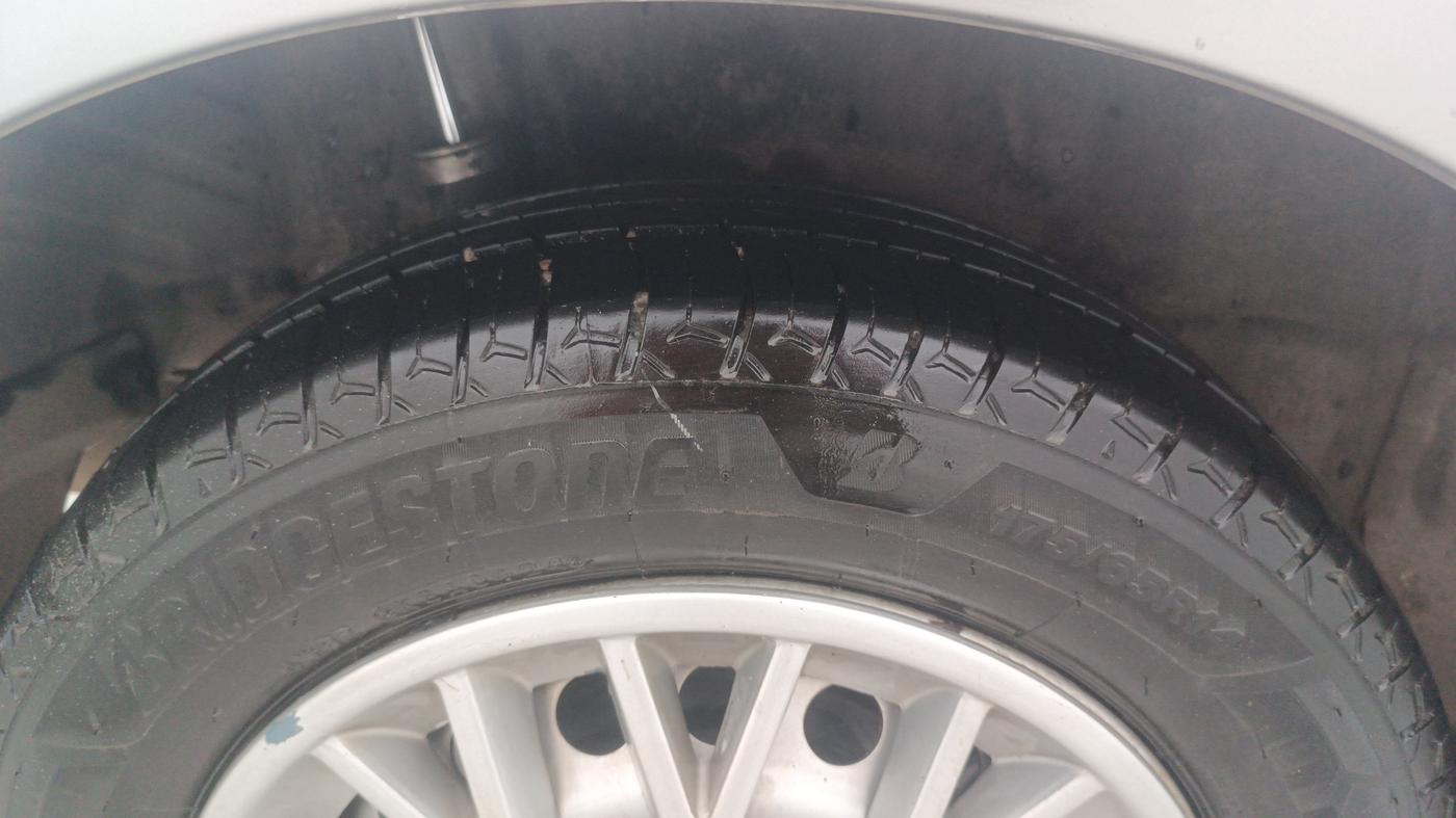 2014 Honda Amaze 1.2L I-VTEC E, Petrol, Manual, 91,853 km, Right Rear Tyre Tread