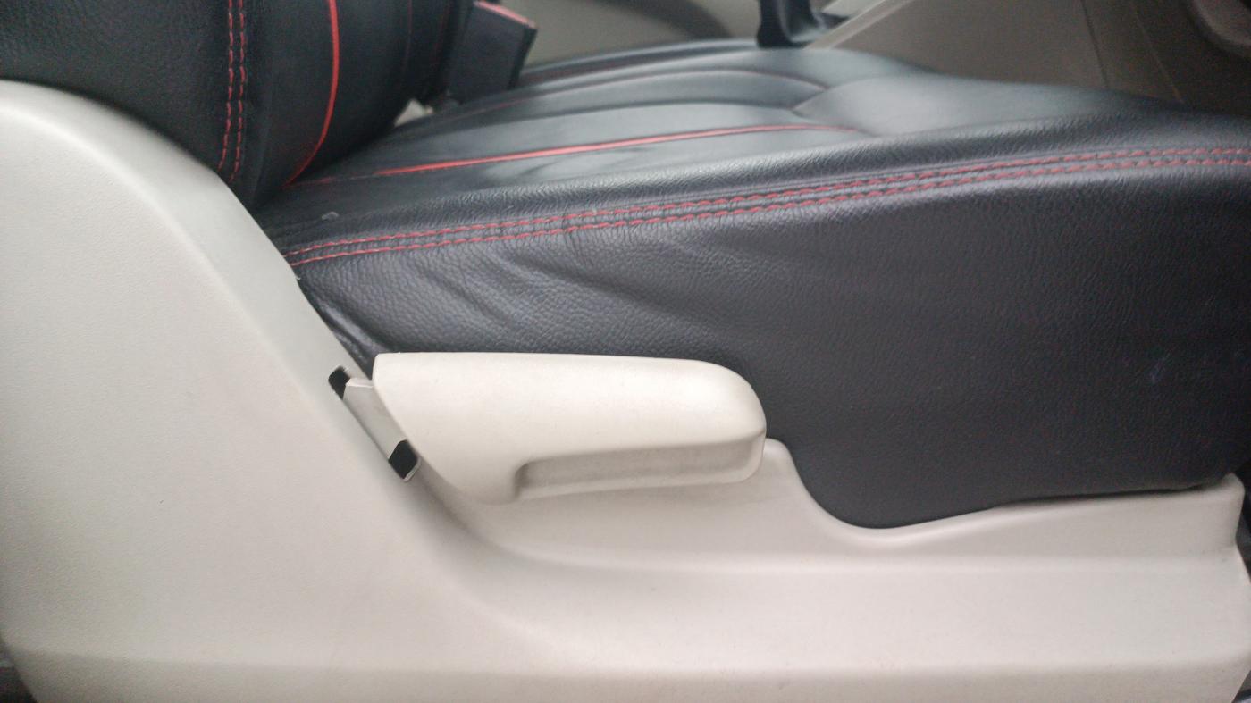 2016 Maruti Celerio VXI, Petrol, Manual, 81,639 km, Driver Side Adjustment Panel