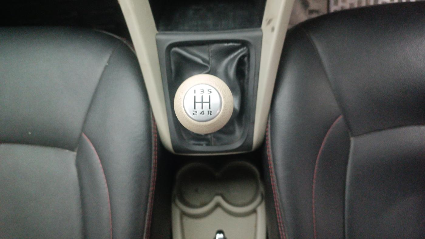 2016 Maruti Celerio VXI, Petrol, Manual, 81,639 km, Gear Lever
