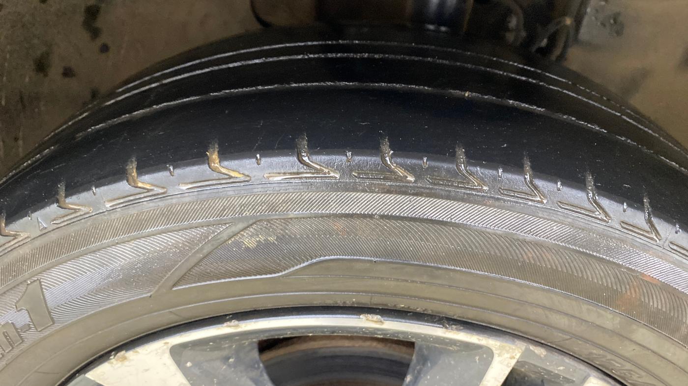 2018 Tata TIGOR XZ PLUS PETROL, Petrol, Manual, 70,845 km, Right Front Tyre Tread