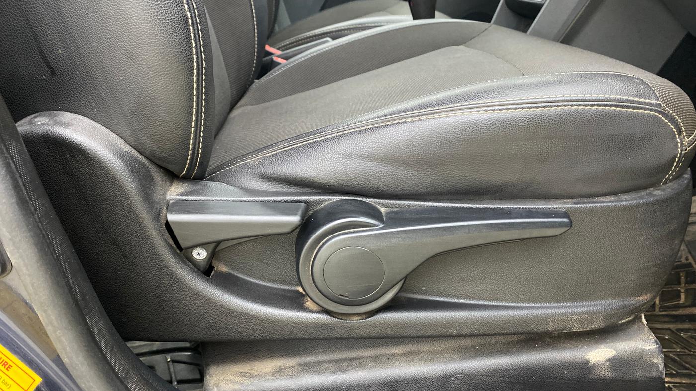 2018 Tata TIGOR XZ PLUS PETROL, Petrol, Manual, 70,845 km, Driver Side Adjustment Panel