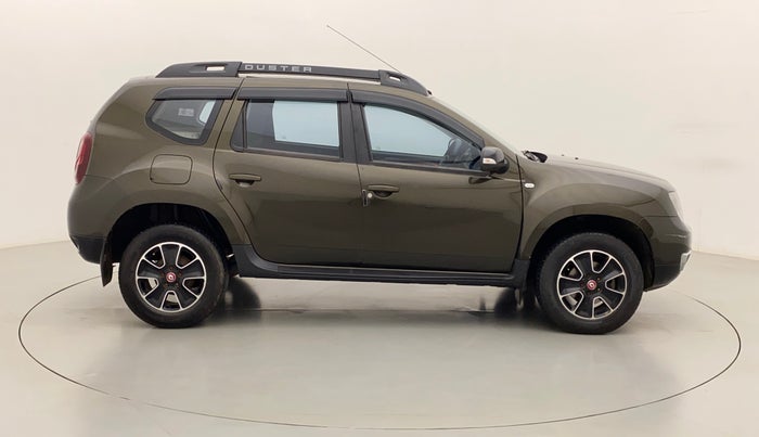 2017 Renault Duster 85 PS RXS MT DIESEL, Diesel, Manual, 1,06,068 km, Right Side View