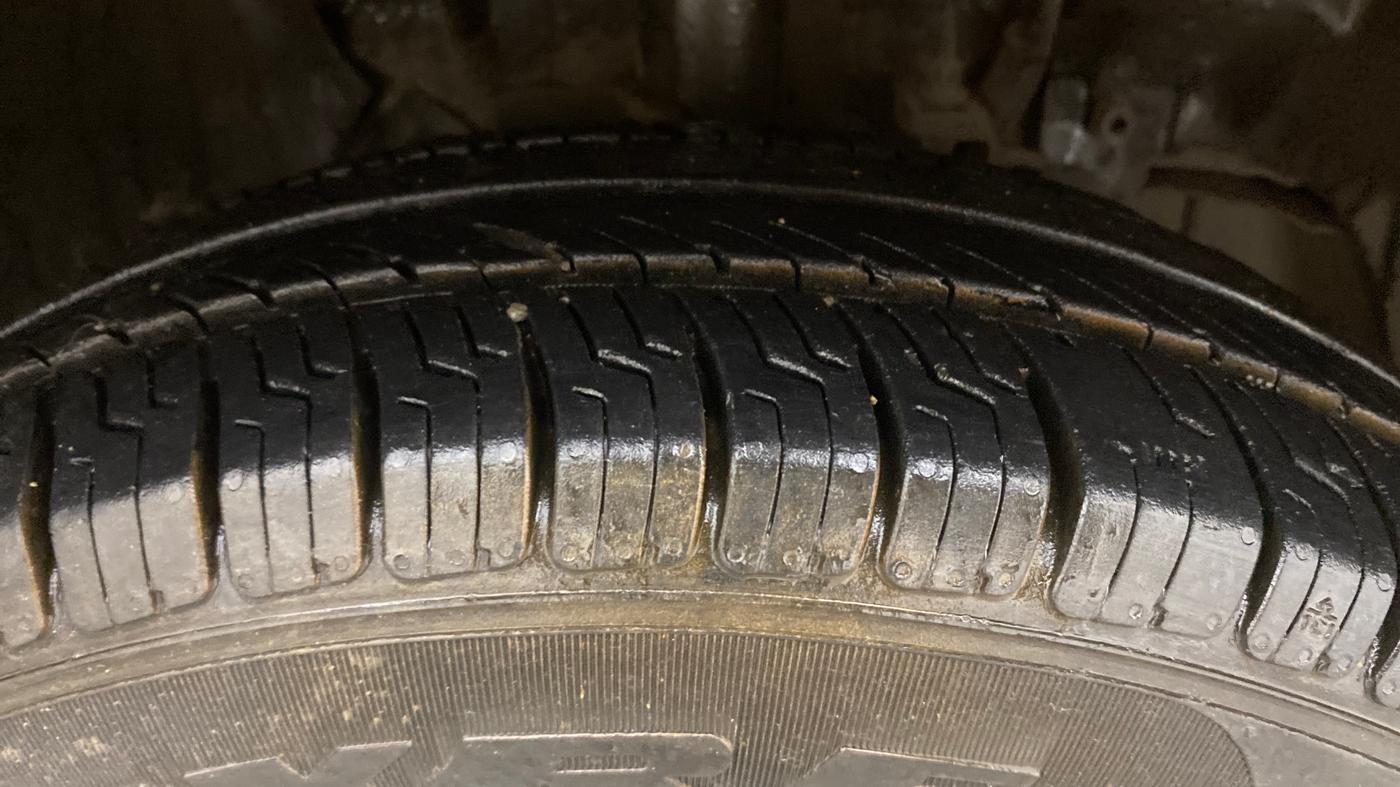 2018 Tata Tiago XM PETROL, Petrol, Manual, 59,841 km, Right Front Tyre Tread