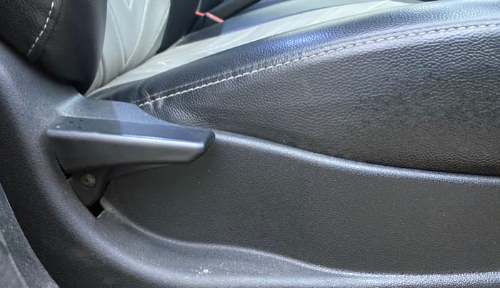 2018 Tata Tiago XM PETROL, Petrol, Manual, 59,841 km, Driver Side Adjustment Panel