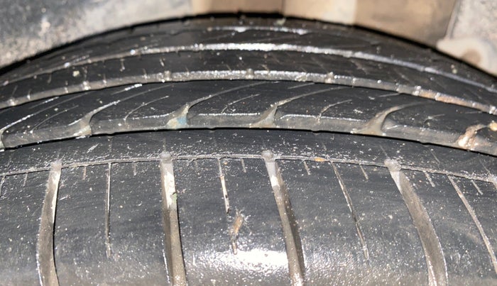 2020 KIA SELTOS HTX 1.5 PETROL, Petrol, Manual, 32,218 km, Left Rear Tyre Tread