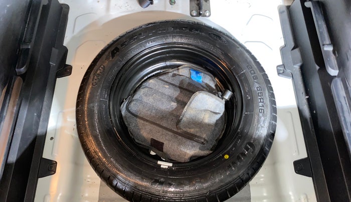 2020 KIA SELTOS HTX 1.5 PETROL, Petrol, Manual, 32,218 km, Spare Tyre