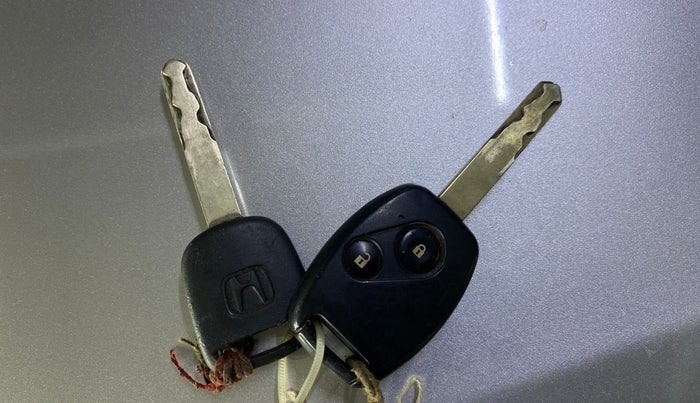 2015 Honda Amaze 1.2L I-VTEC S, Petrol, Manual, 44,824 km, Key Close Up