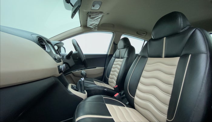 2019 Hyundai Grand i10 SPORTZ 1.2 KAPPA VTVT, Petrol, Manual, Right Side Front Door Cabin