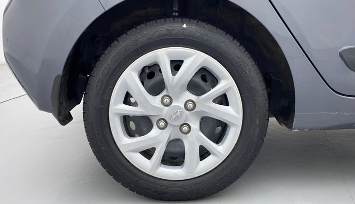 2019 Hyundai Grand i10 SPORTZ 1.2 KAPPA VTVT, Petrol, Manual, Right Rear Wheel