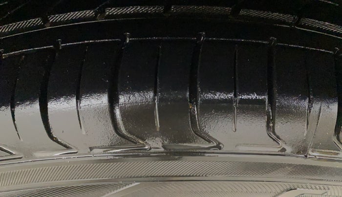 2019 Tata NEXON XZA PLUS PETROL DUAL TONE, Petrol, Automatic, 48,391 km, Right Front Tyre Tread