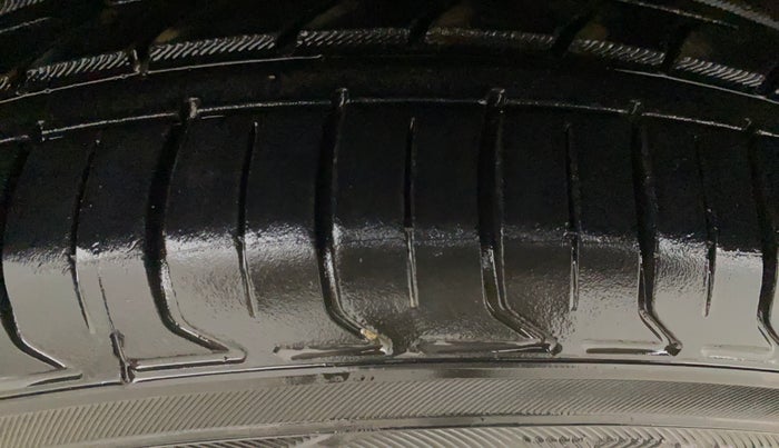 2019 Tata NEXON XZA PLUS PETROL DUAL TONE, Petrol, Automatic, 48,391 km, Left Front Tyre Tread