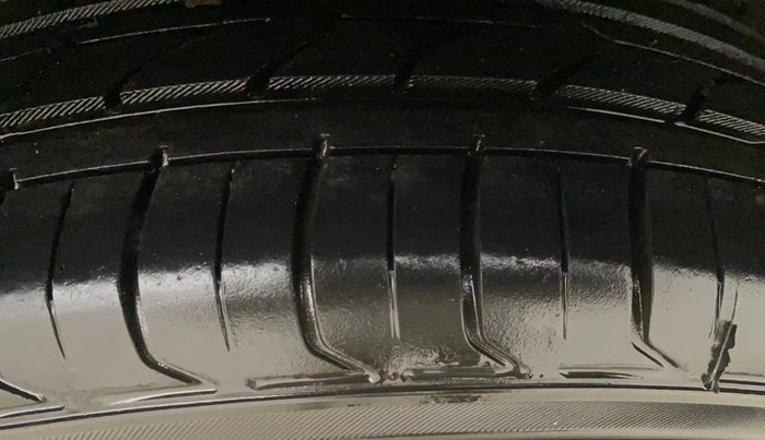 2019 Tata NEXON XZA PLUS PETROL DUAL TONE, Petrol, Automatic, 48,391 km, Left Rear Tyre Tread