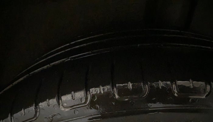 2023 MG HECTOR PLUS SAVVY PRO 1.5 TURBO CVT 7 STR, Petrol, Automatic, 59,794 km, Left Rear Tyre Tread