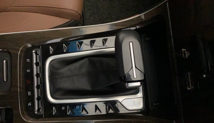 2023 MG HECTOR PLUS SAVVY PRO 1.5 TURBO CVT 7 STR, Petrol, Automatic, 59,794 km, Gear Lever