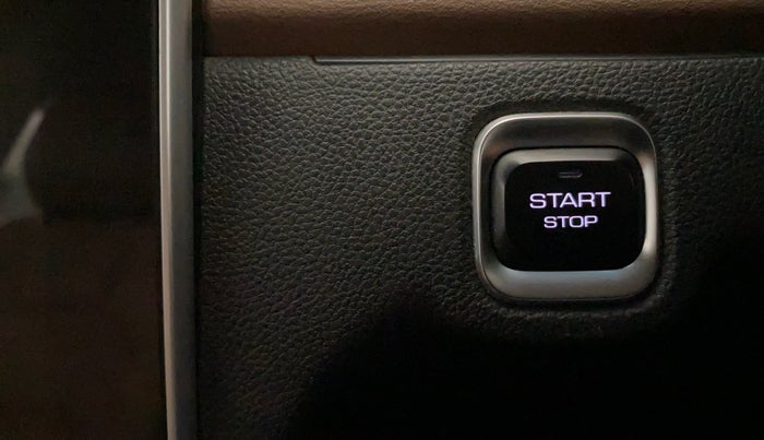 2023 MG HECTOR PLUS SAVVY PRO 1.5 TURBO CVT 7 STR, Petrol, Automatic, 59,794 km, Keyless Start/ Stop Button