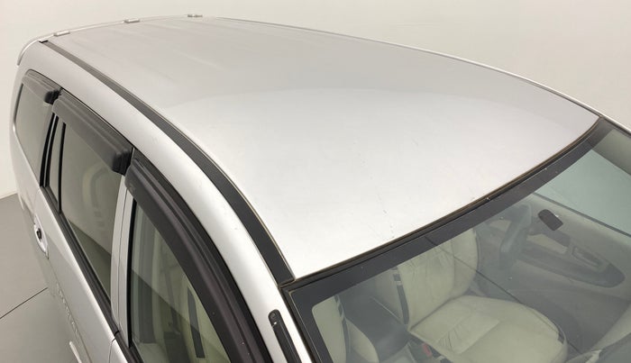 2014 Toyota Innova 2.5 GX 8 STR BS IV, Diesel, Manual, 70,258 km, Roof