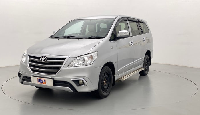 2014 Toyota Innova 2.5 GX 8 STR BS IV, Diesel, Manual, 70,258 km, Left Front Diagonal