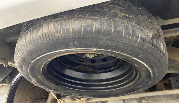 2014 Toyota Innova 2.5 GX 8 STR BS IV, Diesel, Manual, 70,258 km, Spare Tyre