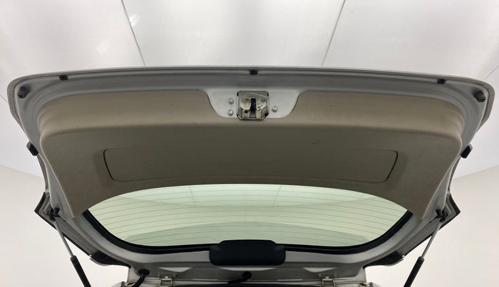 2014 Toyota Innova 2.5 GX 8 STR BS IV, Diesel, Manual, 70,258 km, Boot Door Open