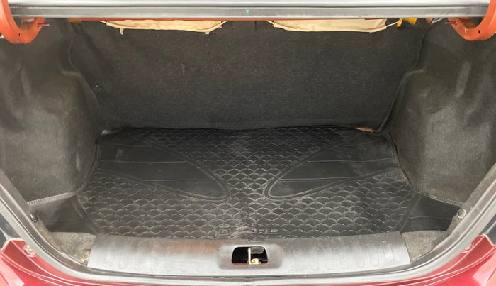 2016 Maruti Swift Dzire ZDI AMT, Diesel, Automatic, 96,344 km, Boot Inside