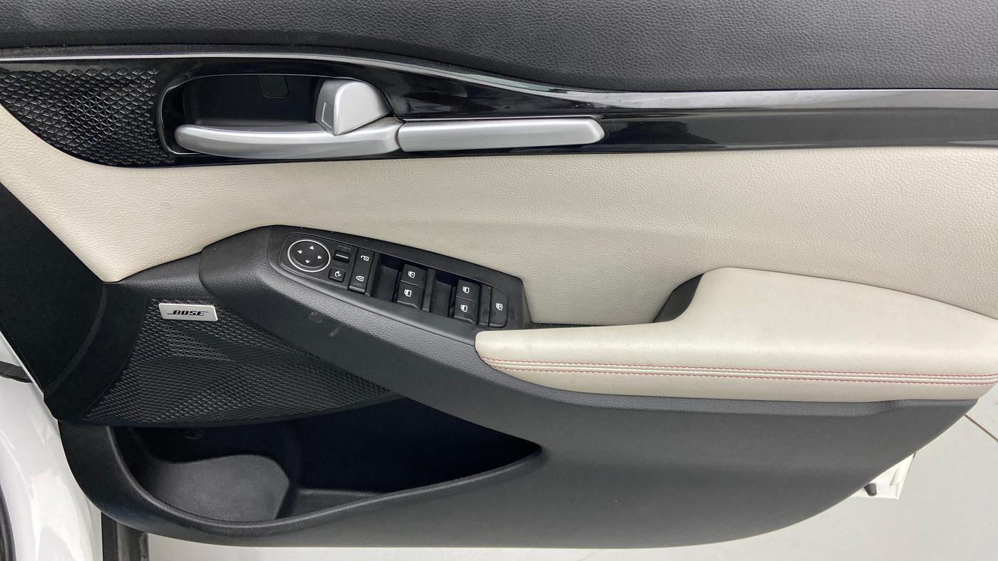2019 KIA SELTOS 1.4 GTX+ TURBO GDI PETROL AT, Petrol, Automatic, 40,701 km, Driver Side Door Panels Control