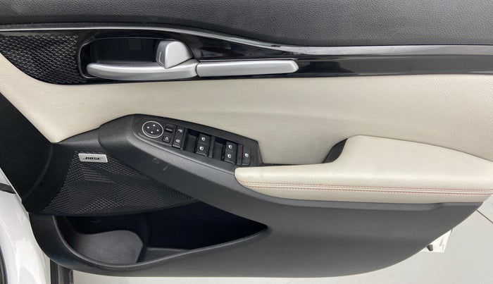 2019 KIA SELTOS 1.4 GTX+ TURBO GDI PETROL AT, Petrol, Automatic, 40,701 km, Driver Side Door Panels Control