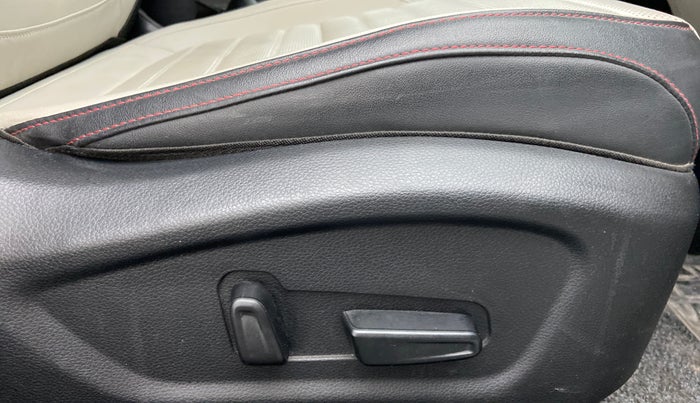 2019 KIA SELTOS 1.4 GTX+ TURBO GDI PETROL AT, Petrol, Automatic, 40,701 km, Driver Side Adjustment Panel