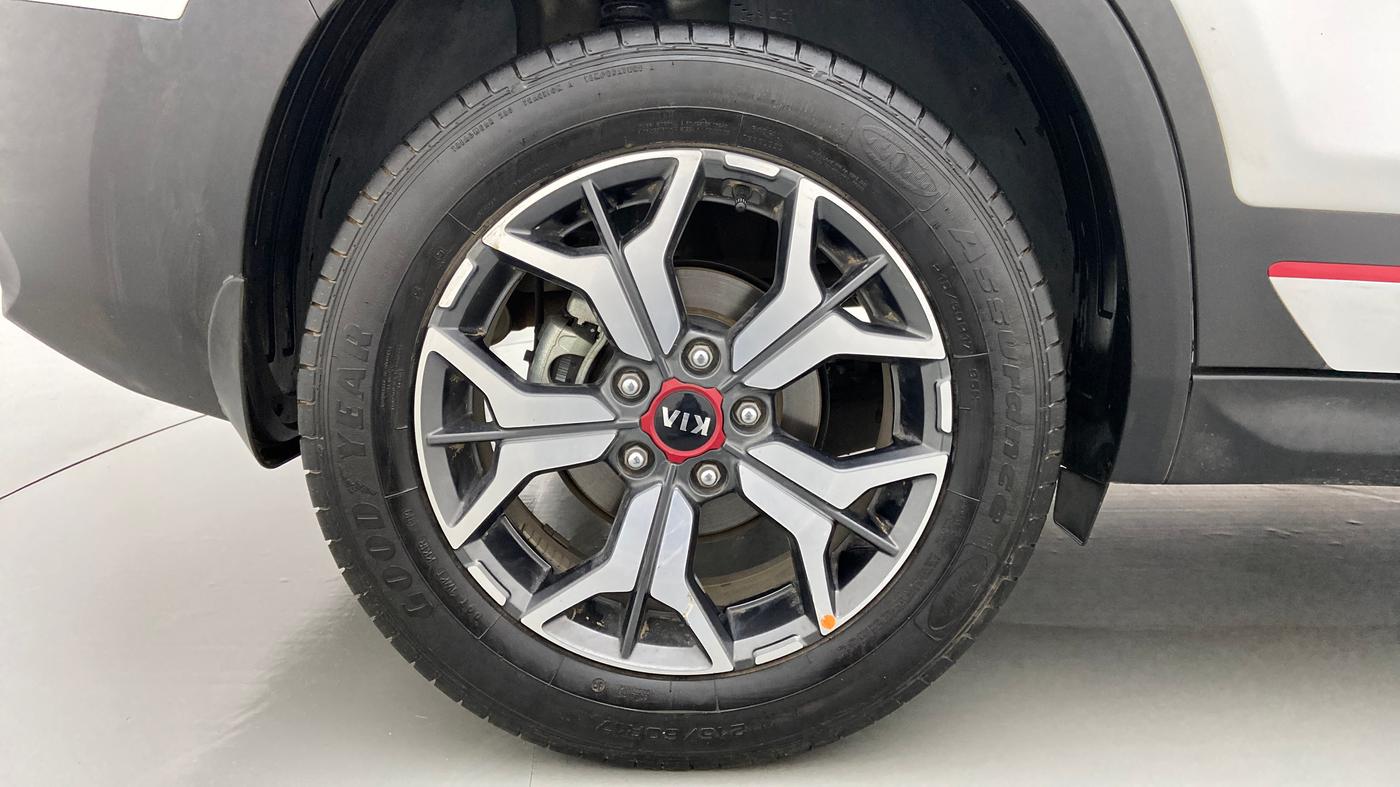 2019 KIA SELTOS 1.4 GTX+ TURBO GDI PETROL AT, Petrol, Automatic, 40,701 km, Right Rear Wheel