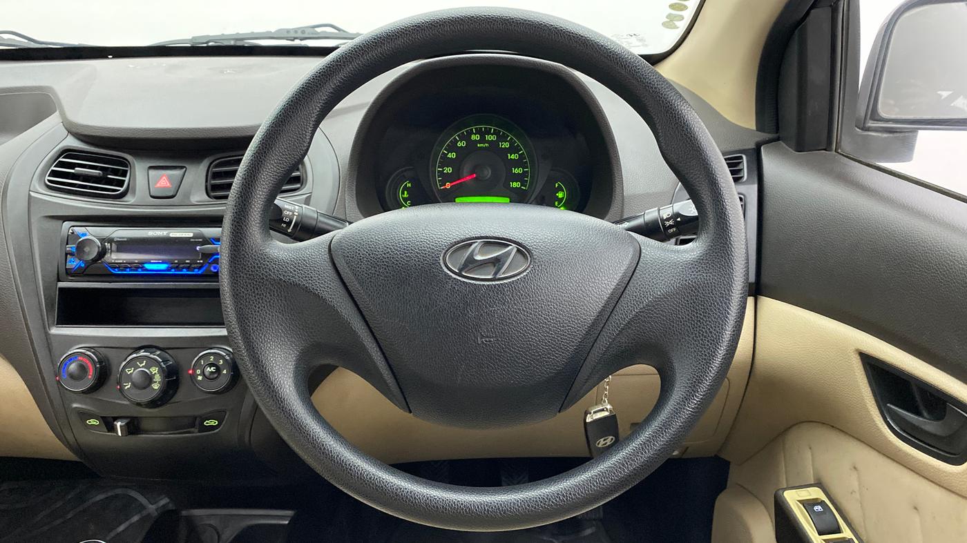 2014 Hyundai Eon D-LITE+, Petrol, Manual, 23,926 km, Steering Wheel Close Up