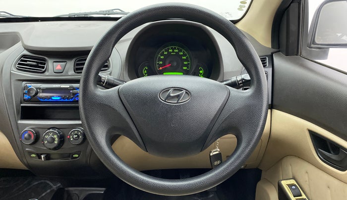 2014 Hyundai Eon D-LITE+, Petrol, Manual, 23,926 km, Steering Wheel Close Up