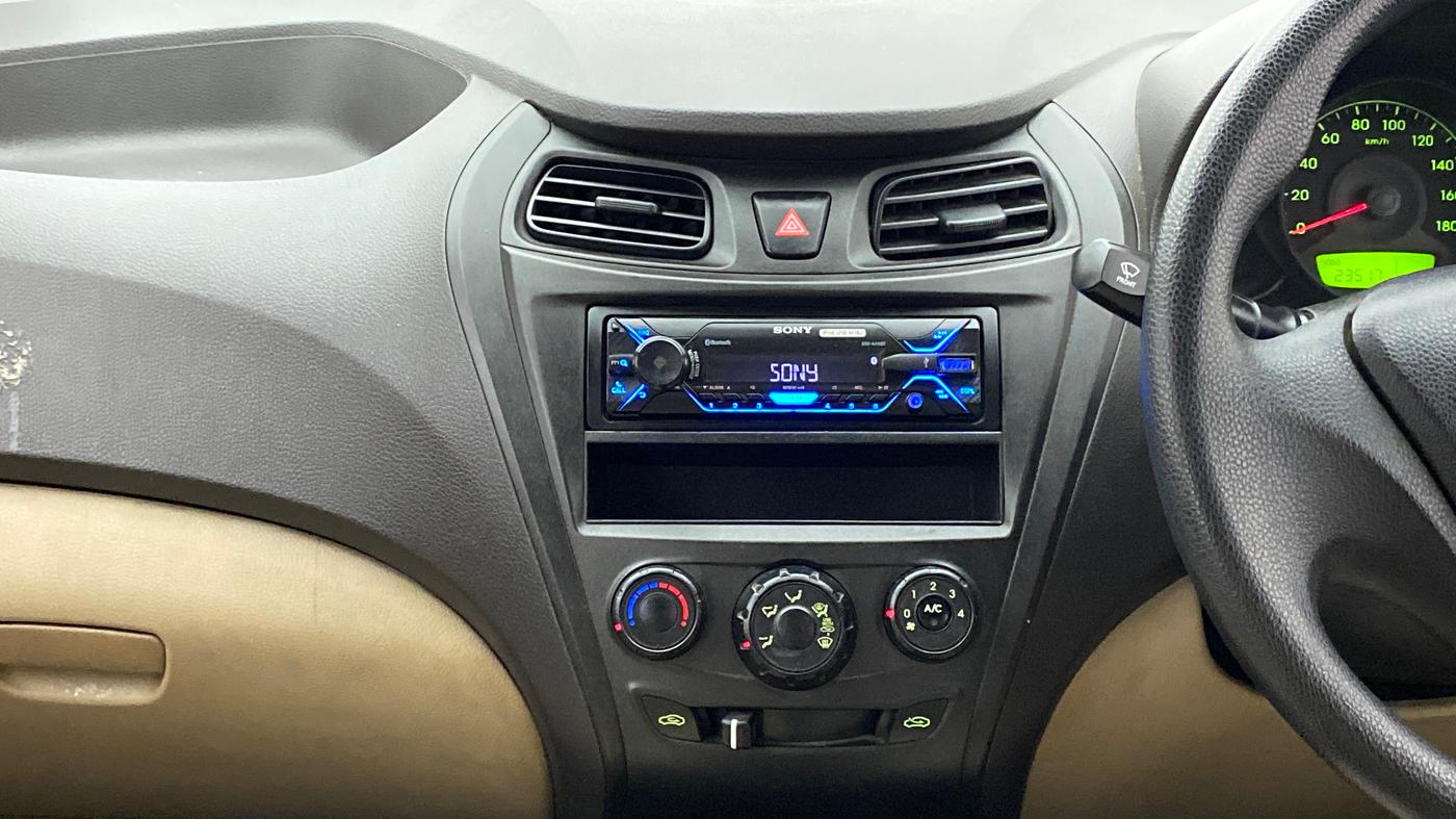 2014 Hyundai Eon D-LITE+, Petrol, Manual, 23,926 km, Air Conditioner