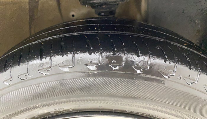 2018 Maruti IGNIS DELTA 1.2 AMT, Petrol, Automatic, 39,608 km, Right Front Tyre Tread