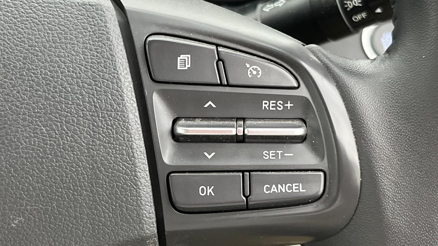 2024 Hyundai GRAND I10 NIOS ASTA 1.2 KAPPA VTVT, Petrol, Manual, 28,467 km, Adaptive Cruise Control