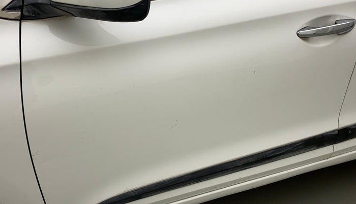 2015 Hyundai Elite i20 ASTA 1.2, Petrol, Manual, 22,836 km, Front passenger door - Minor scratches