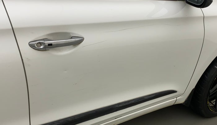 2015 Hyundai Elite i20 ASTA 1.2, Petrol, Manual, 22,836 km, Driver-side door - Slightly dented
