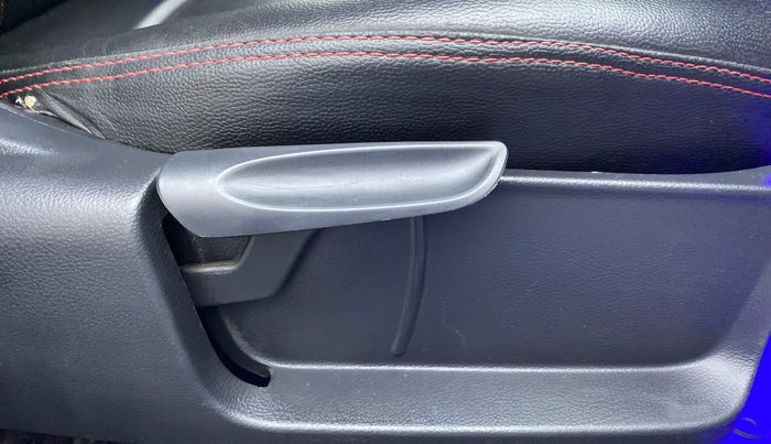 2020 Volkswagen Polo Trendline 1.0 L Petrol, Petrol, Manual, 34,605 km, Driver Side Adjustment Panel