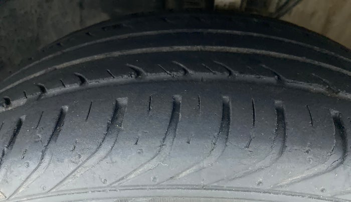 2020 Volkswagen Polo Trendline 1.0 L Petrol, Petrol, Manual, 34,605 km, Left Front Tyre Tread