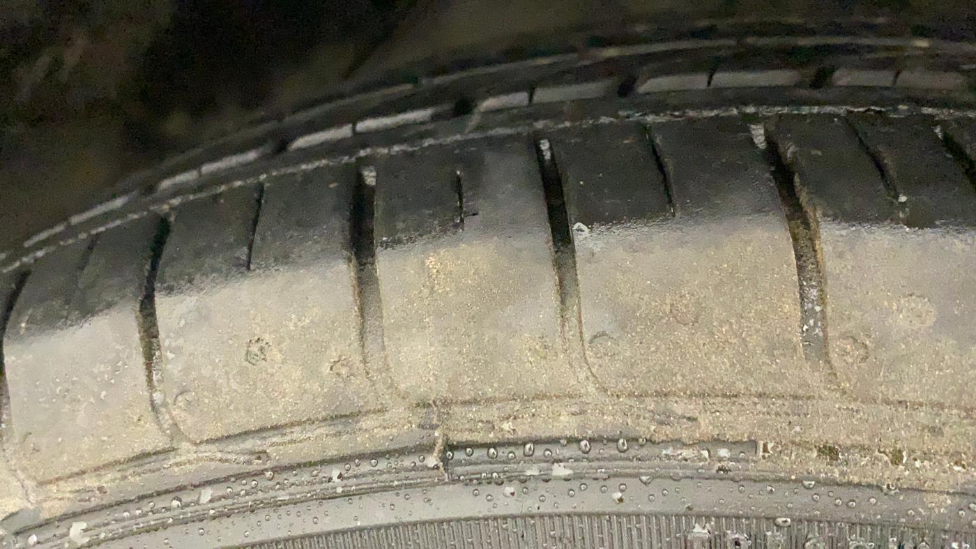 2022 Tata NEXON XZ PETROL, Petrol, Manual, 27,385 km, Left Front Tyre Tread