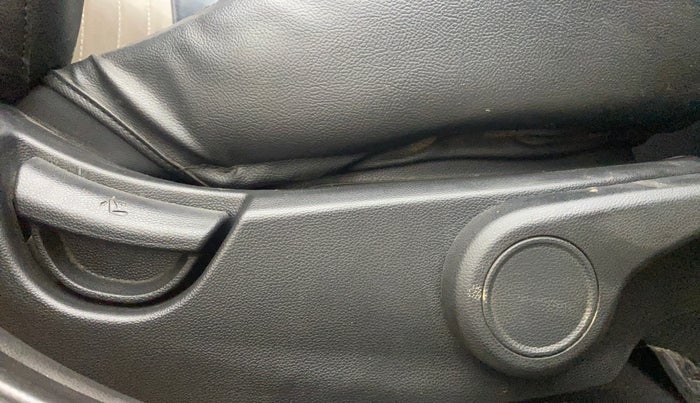 2015 Hyundai Grand i10 ASTA (O) 1.2 KAPPA VTVT, Petrol, Manual, 59,367 km, Driver Side Adjustment Panel