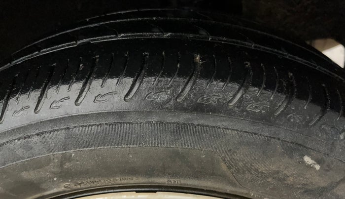 2021 Maruti Baleno DELTA PETROL 1.2, Petrol, Manual, 60,654 km, Right Rear Tyre Tread