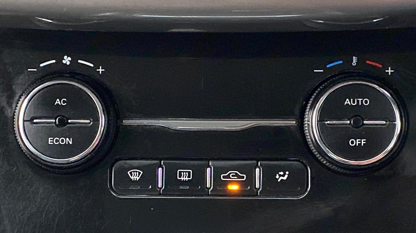 2018 Tata NEXON XZA+ 1.5, Diesel, Automatic, 64,609 km, Automatic Climate Control