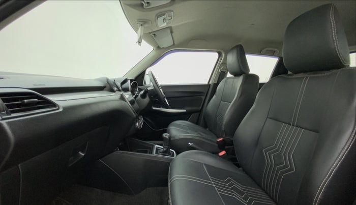 2018 Maruti Swift ZXI AMT, Petrol, Automatic, 31,404 km, Right Side Front Door Cabin