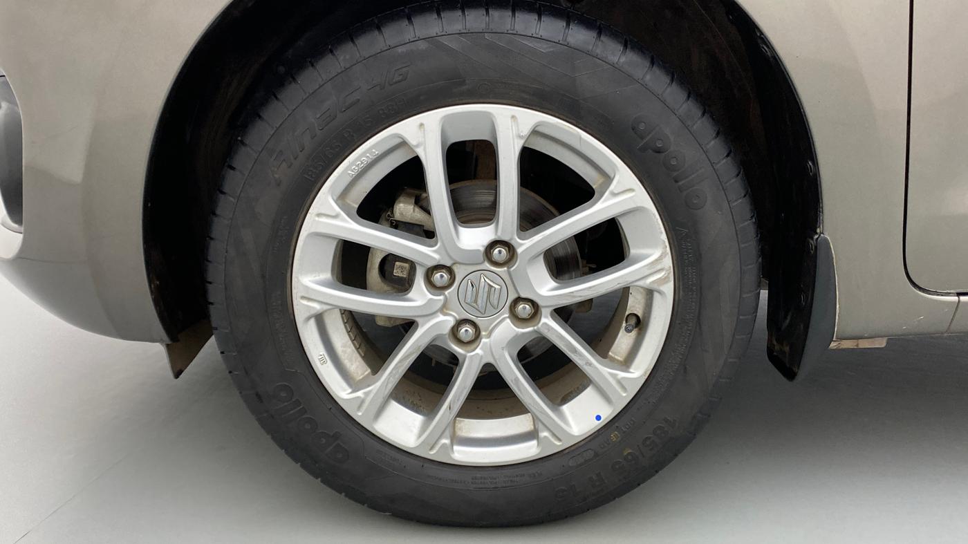 2018 Maruti Swift ZXI AMT, Petrol, Automatic, 31,404 km, Left Front Wheel