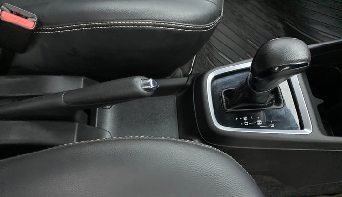 2018 Maruti Swift ZXI AMT, Petrol, Automatic, 31,404 km, Gear Lever