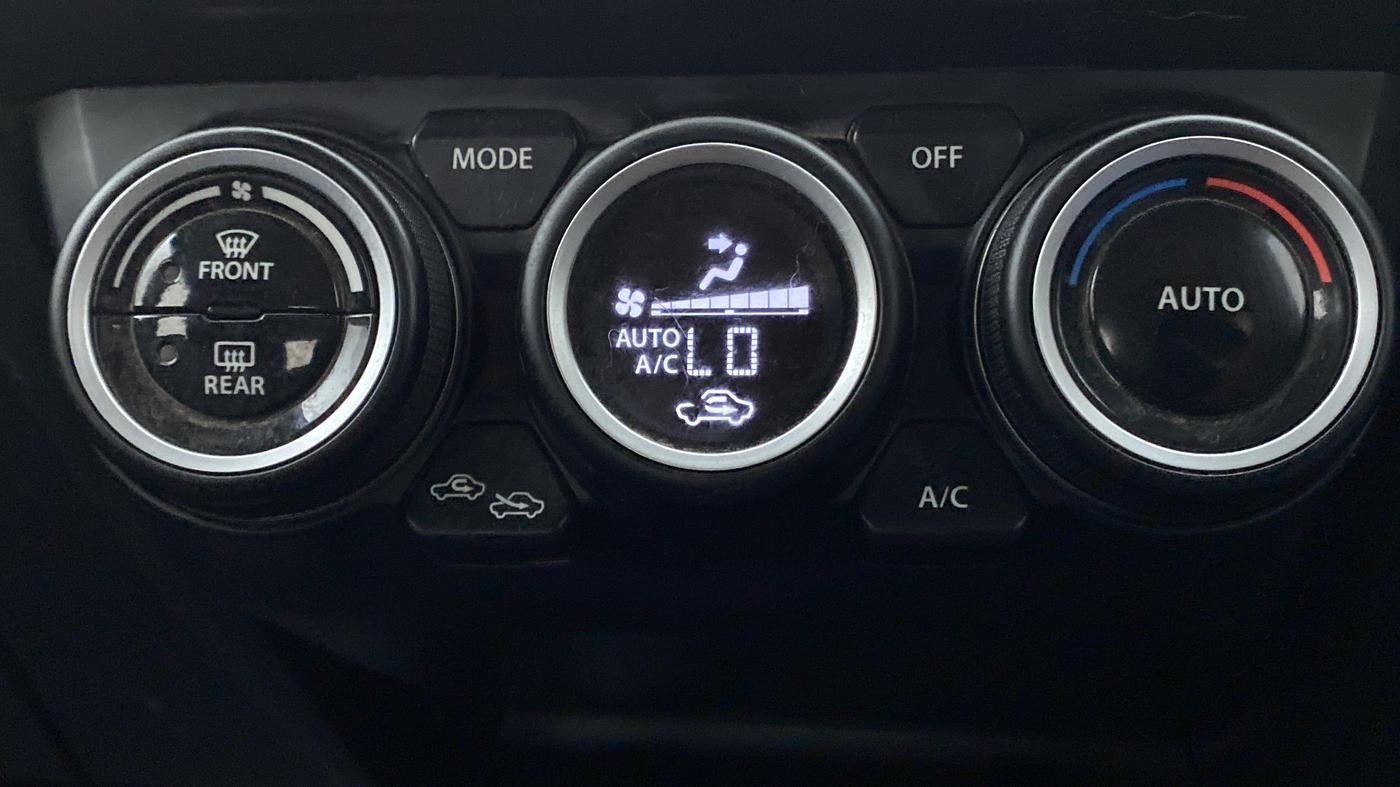 2018 Maruti Swift ZXI AMT, Petrol, Automatic, 31,404 km, Automatic Climate Control
