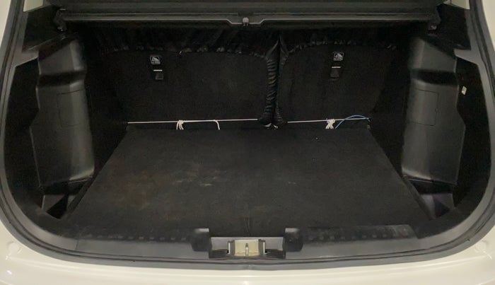 2021 Maruti Vitara Brezza ZXI, Petrol, Manual, 22,275 km, Boot Inside