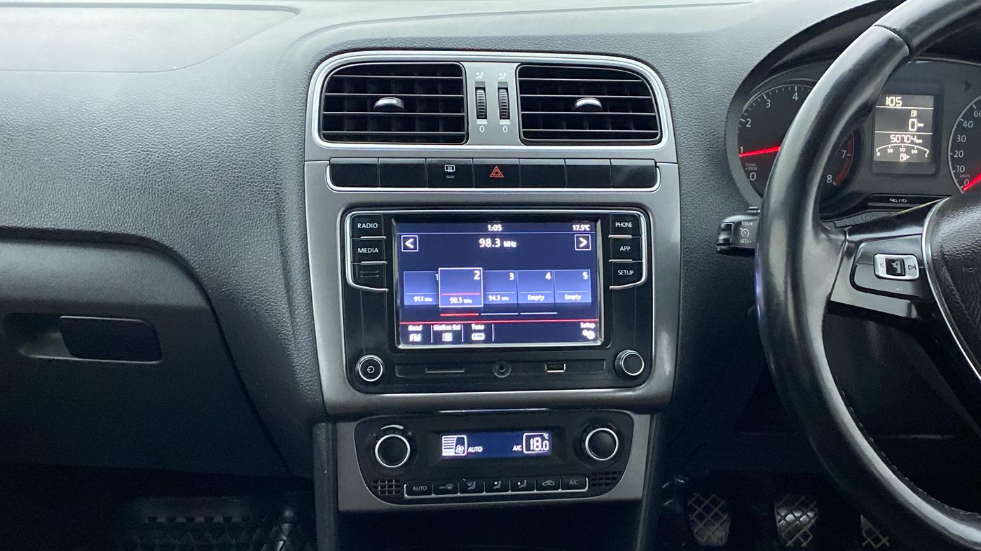 2018 Volkswagen Polo HIGH LINE PLUS 1.0, Petrol, Manual, 50,800 km, Air Conditioner