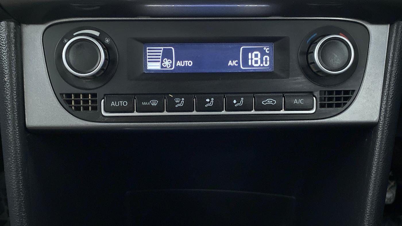 2018 Volkswagen Polo HIGH LINE PLUS 1.0, Petrol, Manual, 50,800 km, Automatic Climate Control