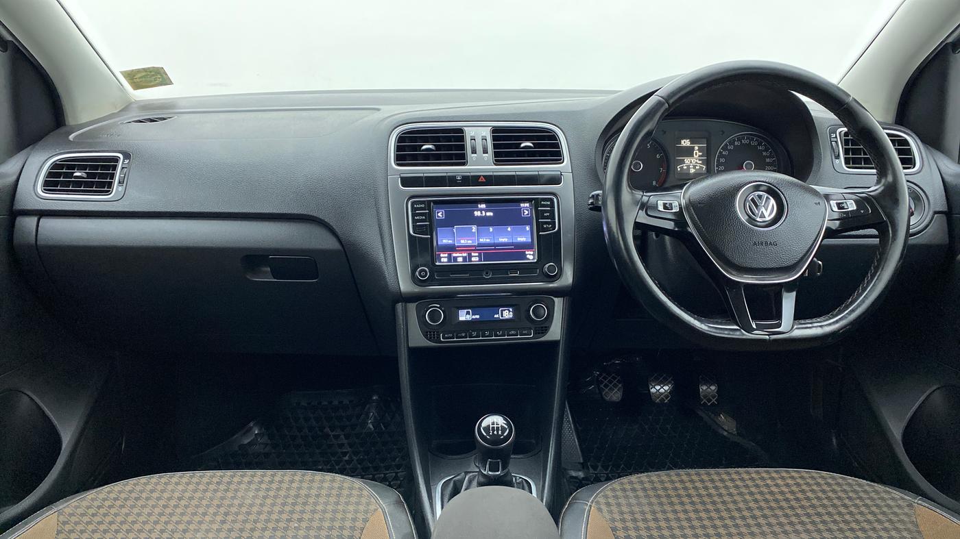 2018 Volkswagen Polo HIGH LINE PLUS 1.0, Petrol, Manual, 50,800 km, Dashboard